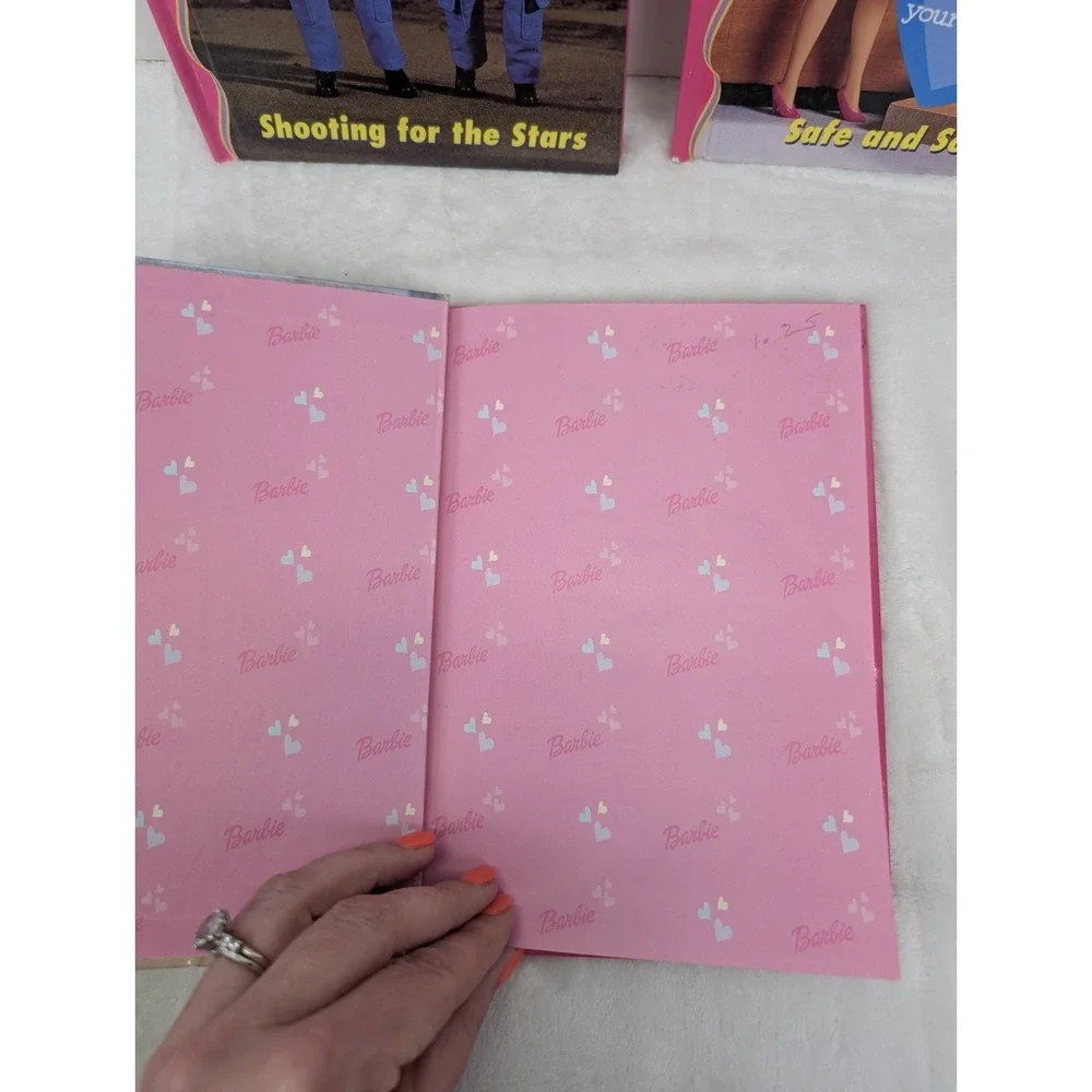 Barbie & Friends Book Lot Of 3 Hardcover‎ 1998 Mattel Book Club Astronaut Doctor